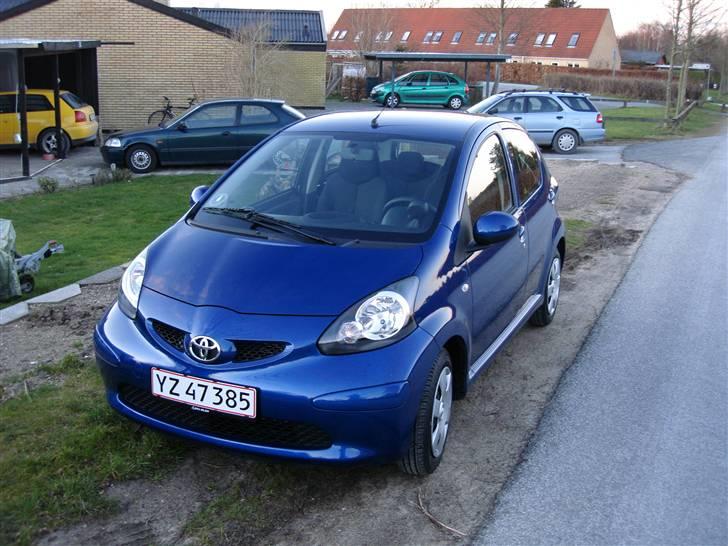 Toyota Aygo+ Blue billede 1