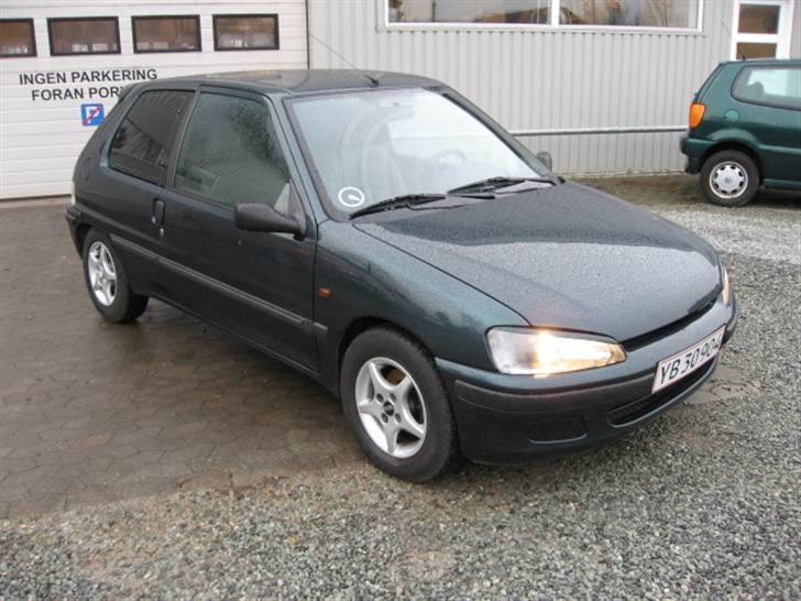 Peugeot 106 SOLGT billede 1