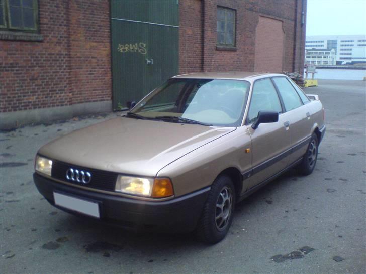 Audi 80 1.8 SOLGT - :) billede 1