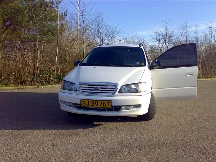 Toyota Sportsvan  billede 2