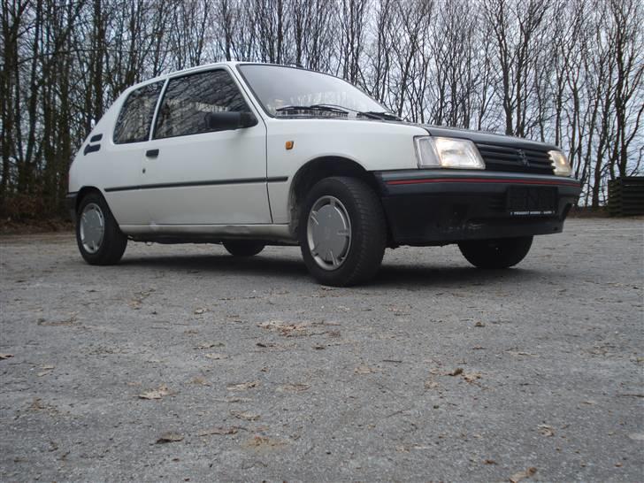 Peugeot 205 xri solgt billede 1
