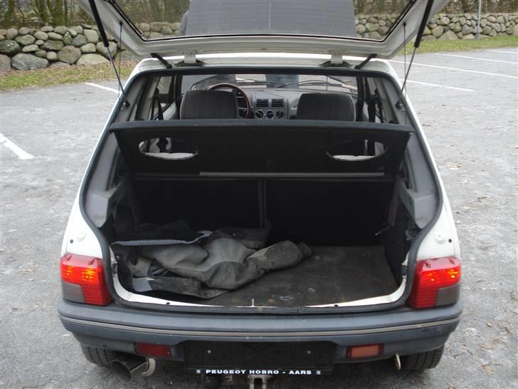 Peugeot 205 xri solgt billede 5