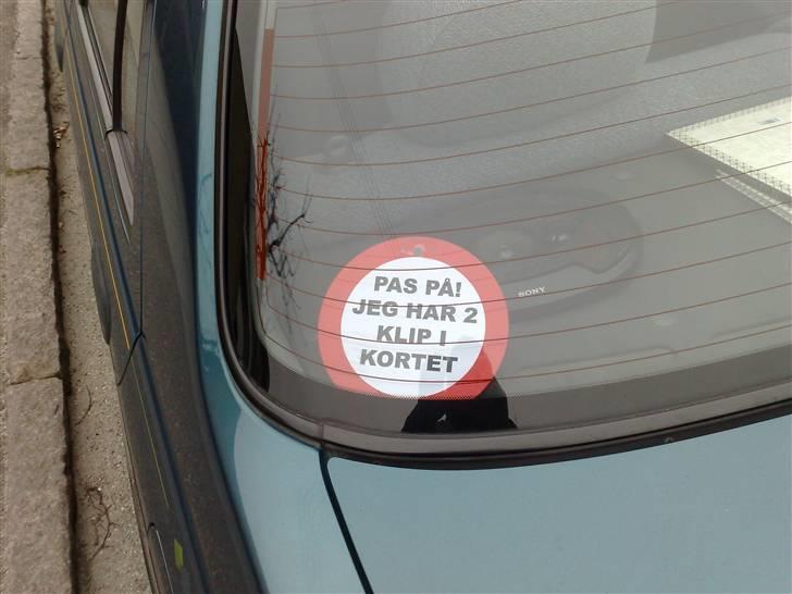 Nissan Sunny skrottet billede 5