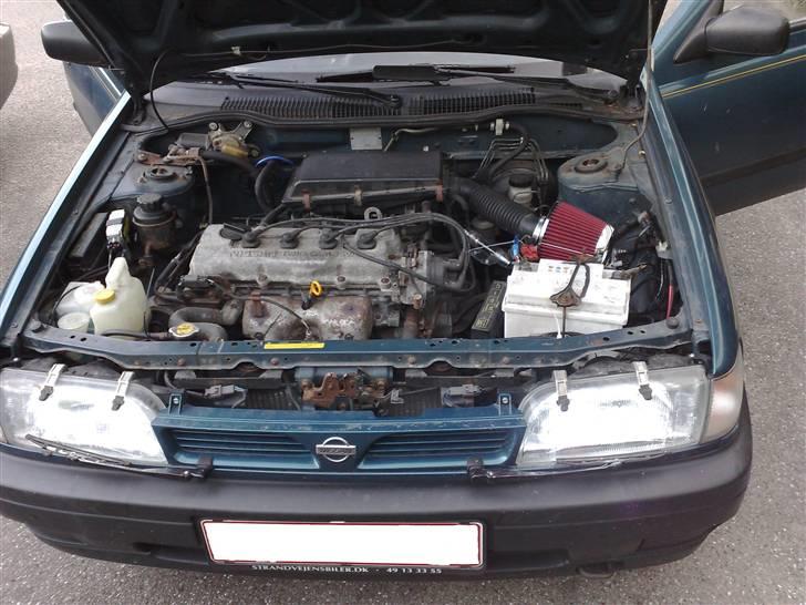 Nissan Sunny skrottet billede 11