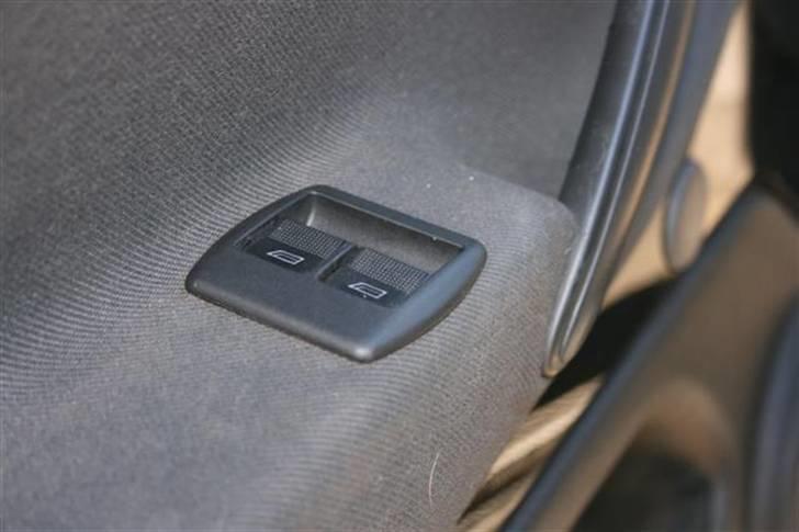 VW Lupo 1,2 TDI 3L - El-Ruder er ik std i Lupo .. billede 10