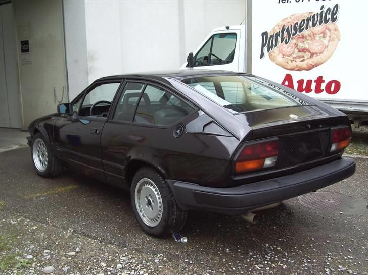 Alfa Romeo GTV-6 under opbygning Solgt billede 3