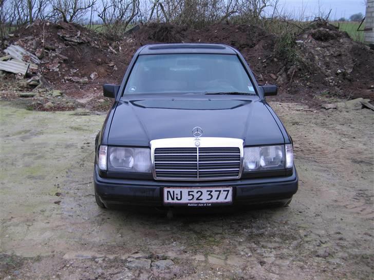Mercedes Benz 250 D W124   billede 8