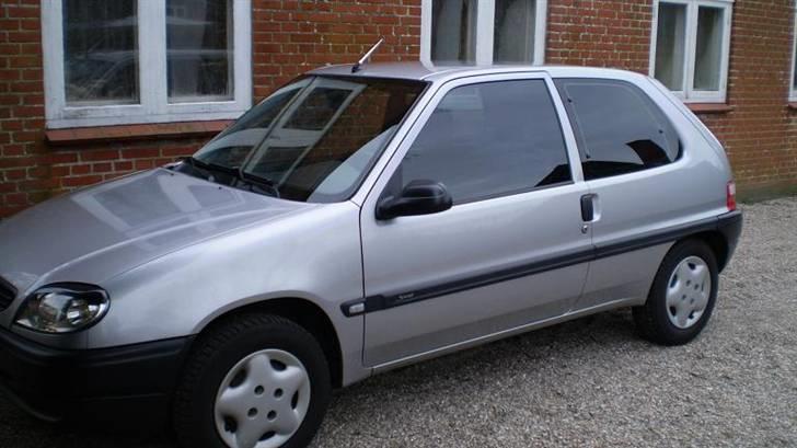 Citroën saxo - Så fik den tonede ruder.. billede 8