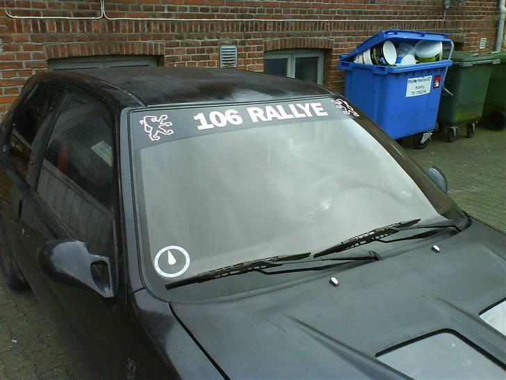 Peugeot 106 rally solgt - har lige fået en streemer i forruden billede 13