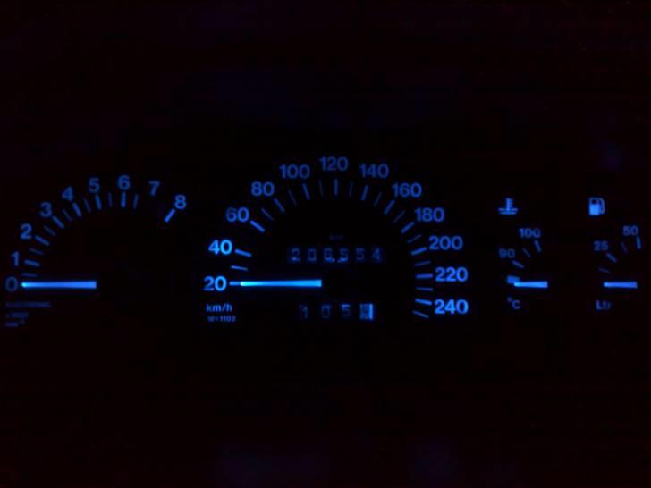 Opel astra f GSI R.I.P - blå instrumentering også i ur og dato  billede 17