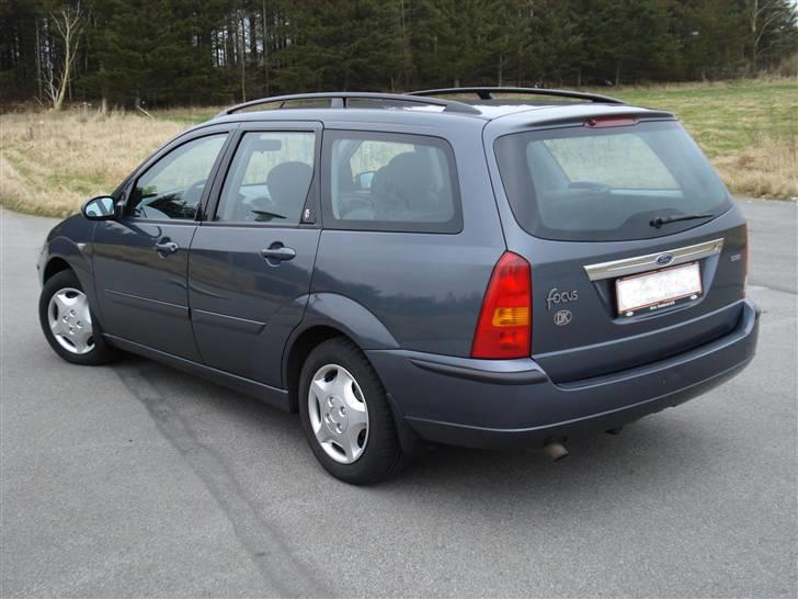 Ford Focus 1,8 TDCi GHIA stc. billede 4