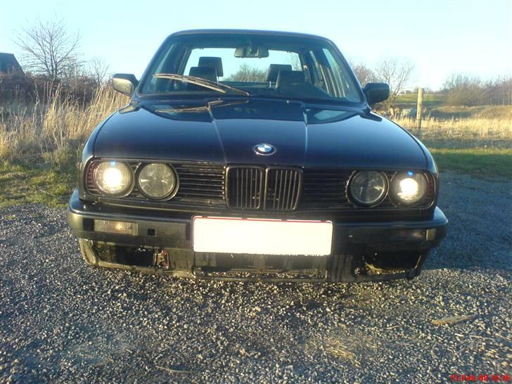 BMW 323i 2.5 *solgt* billede 11