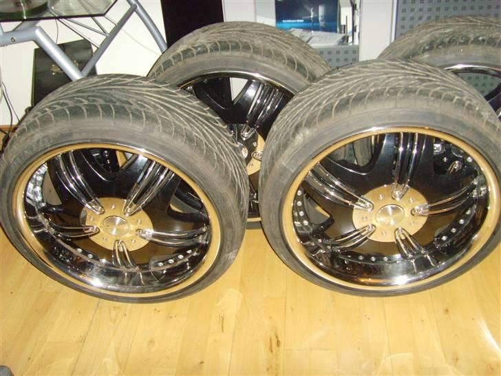 Audi A3 1.8T Ambiente - De nye 18" Bellagio fælge.. Så venter jeg bare på vejret tillader det :) billede 18