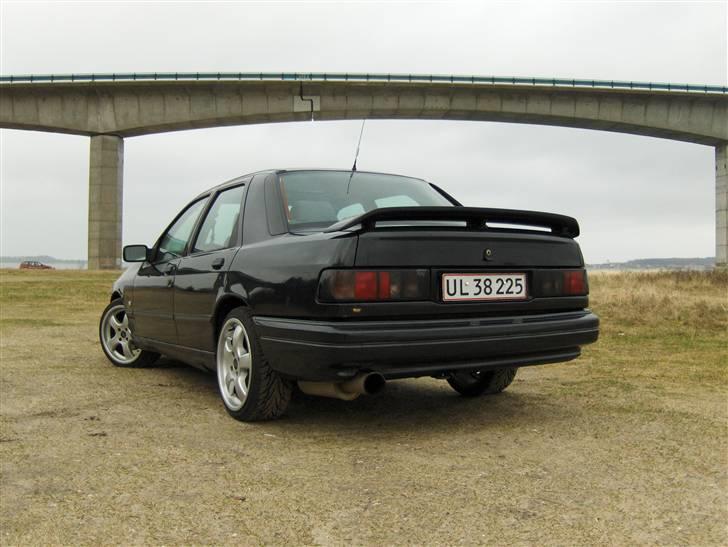 Ford Sierra Cossie 4x4 BYTTET - Så er der kommet 17" på hende. Det pynter da helt vild. billede 14