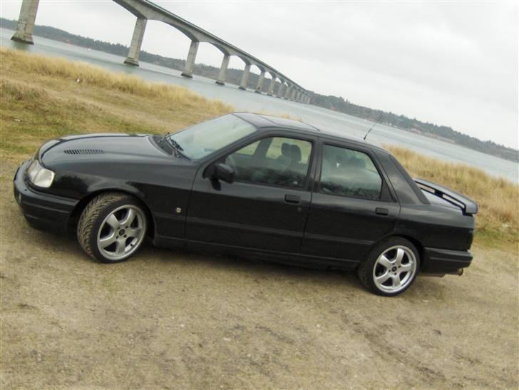 Ford Sierra Cossie 4x4 BYTTET - Så er der kommet 17" på hende. Det pynter da helt vild. billede 16