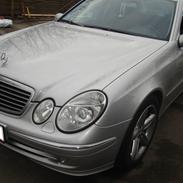 Mercedes Benz E270