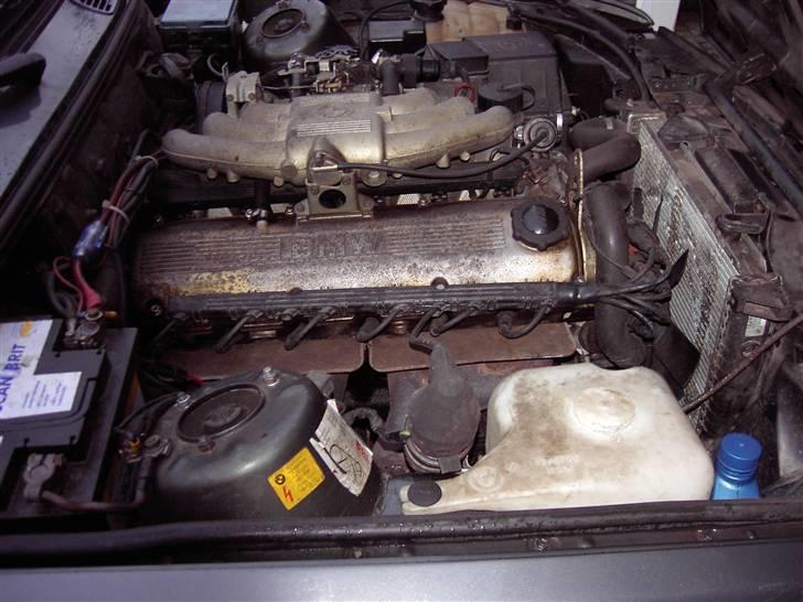 BMW 320I  E30 ( SOLGT ) billede 8