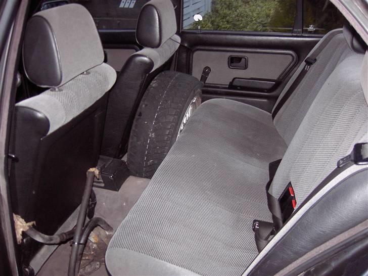 BMW 320I  E30 ( SOLGT ) billede 9