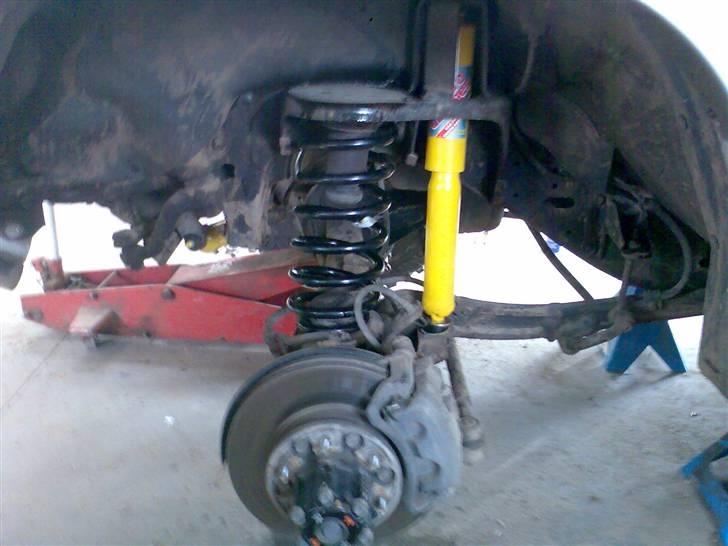 Nissan patrol  y61 - dejligt ny undervogn billede 9