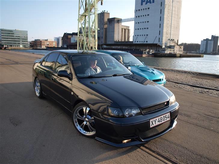 Toyota Carina E 20v *SOLGT* - Min og konens racer sammen på odense havn.... billede 15