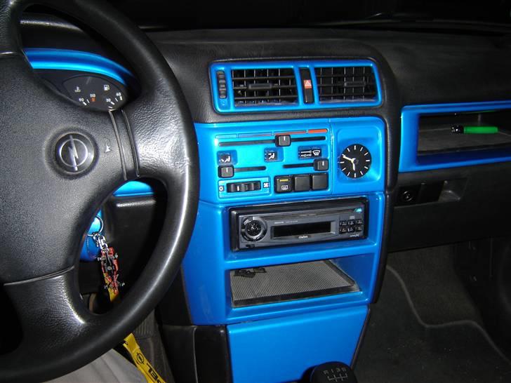 Opel Vectra A ¤The demon¤ DØD - Dele af instumentbordet som er malet...! billede 13