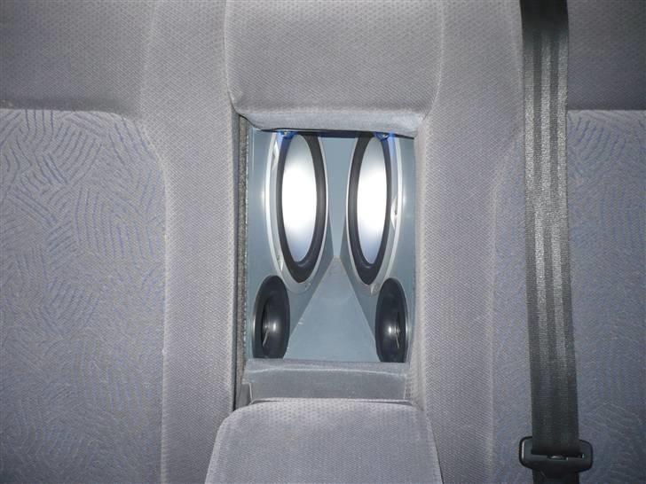 Toyota       Avensis 20v Solgt billede 9