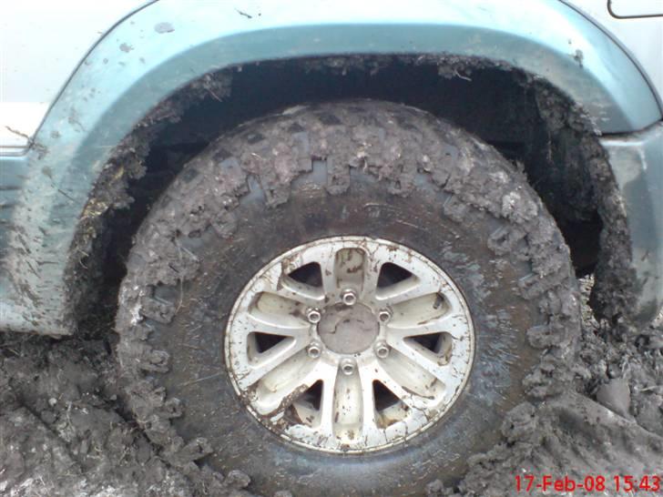 Mitsubishi pajero - og med klister billede 9