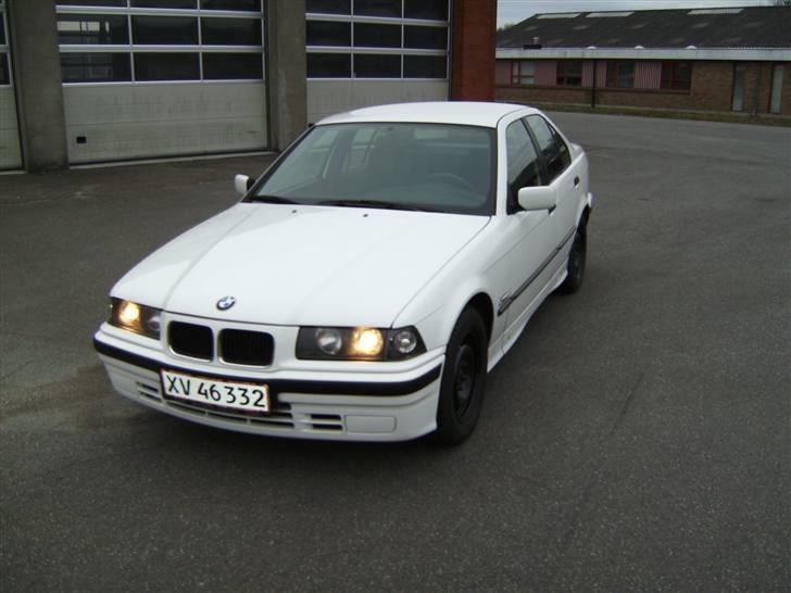 BMW e36 320 billede 1