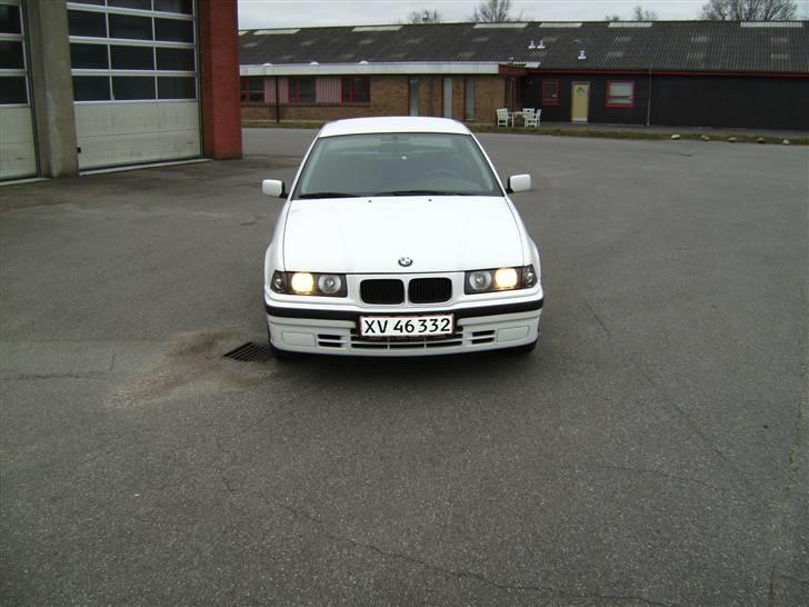 BMW e36 320 billede 2