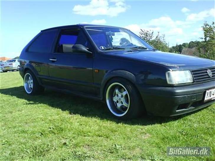 VW Polo Coupe GT SOLGT! - Står desværre uden de brock fælge, men er på udkig efter noget lignende... billede 1