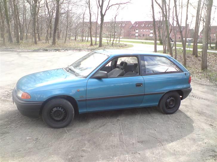 Opel Astra F | S O L G T billede 1