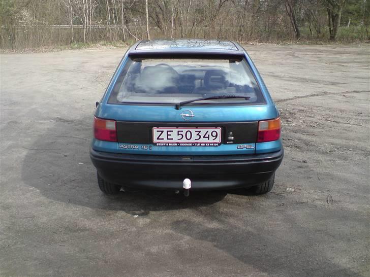 Opel Astra F | S O L G T billede 4