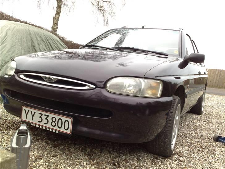 Ford Escort st.car *solgt* billede 1