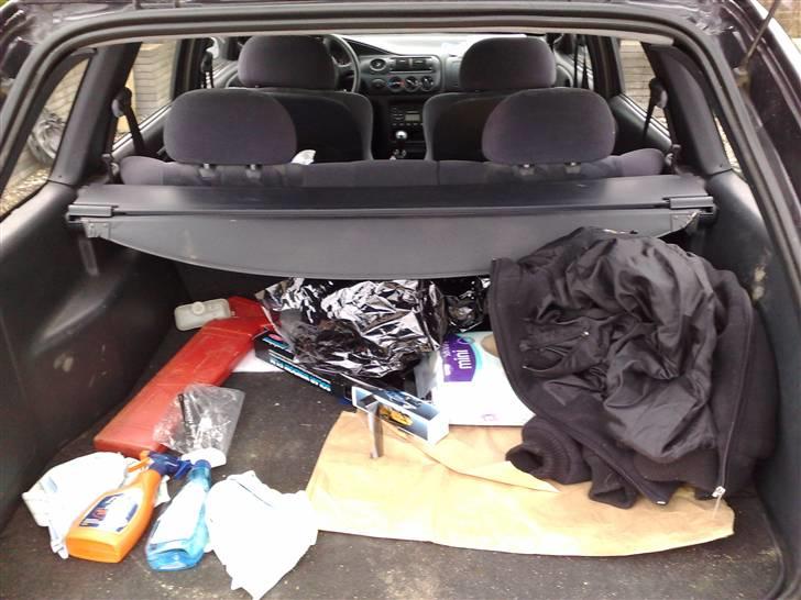 Ford Escort st.car *solgt* billede 8