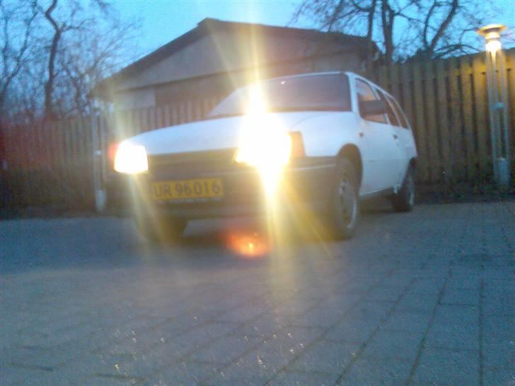 Opel Kadett 1,3S Van Skrottet billede 5