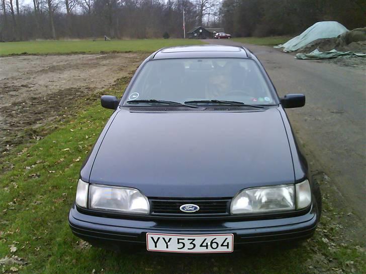 Ford Sierra GT *totalskadet* billede 5