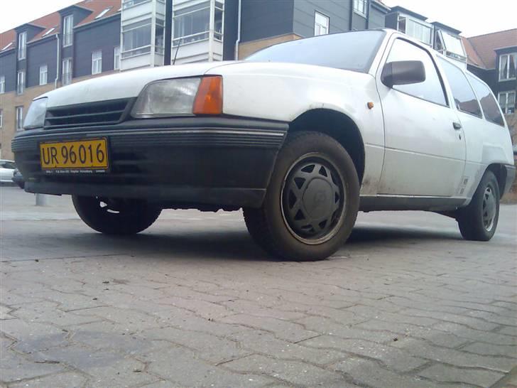 Opel Kadett 1,3S Van Skrottet billede 10