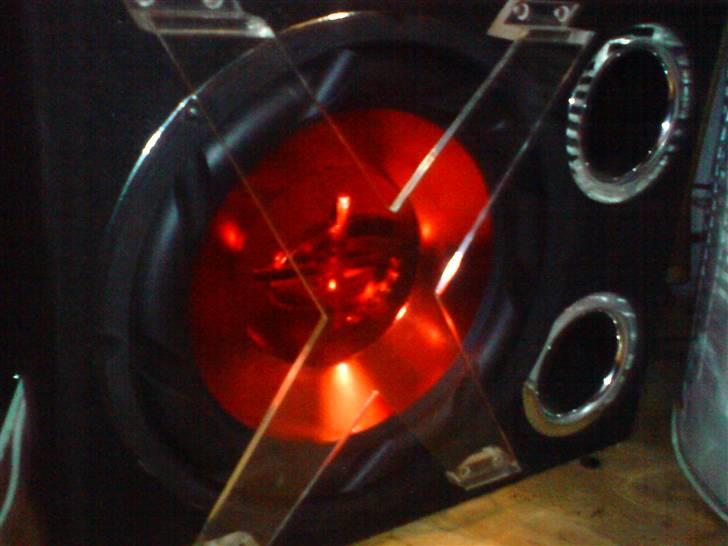 Opel Kadett 1,3S Van Skrottet - Den ny sub....   Caliber CWP 12" billede 15