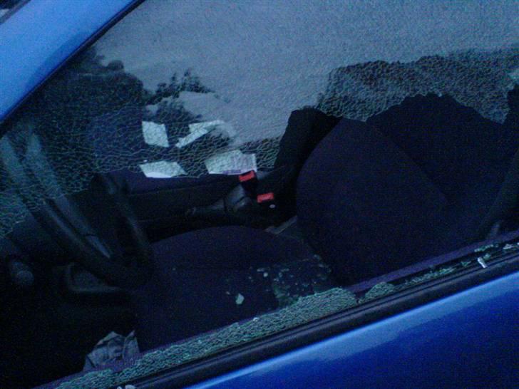 Fiat Punto (solgt) - indbrud i min bil natten mellem d 19-20 februar 2008 billede 12