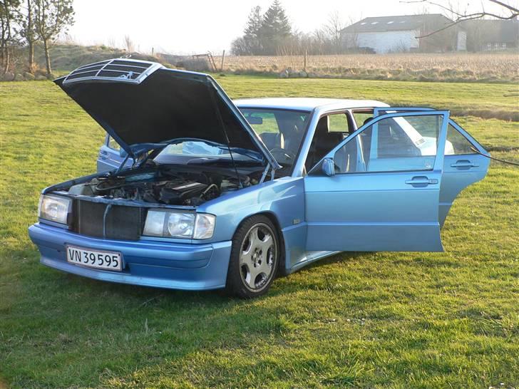 Mercedes Benz 190 e 2.5 16v (solgt) billede 7