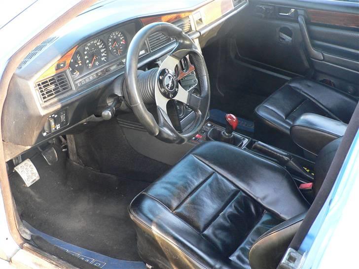 Mercedes Benz 190 e 2.5 16v (solgt) billede 9