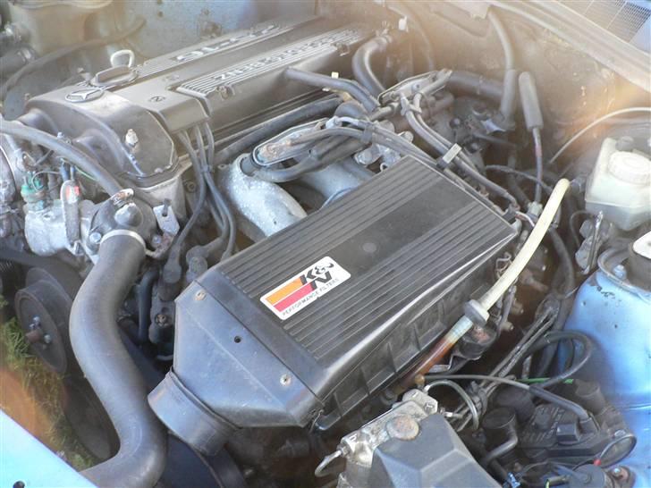 Mercedes Benz 190 e 2.5 16v (solgt) billede 12