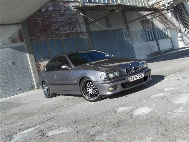 BMW 523i AUT Kompressor billede 1