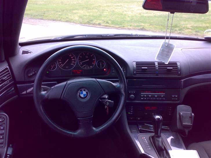 BMW 523i AUT Kompressor billede 3