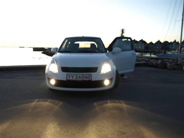 Suzuki swift GL-J billede 4