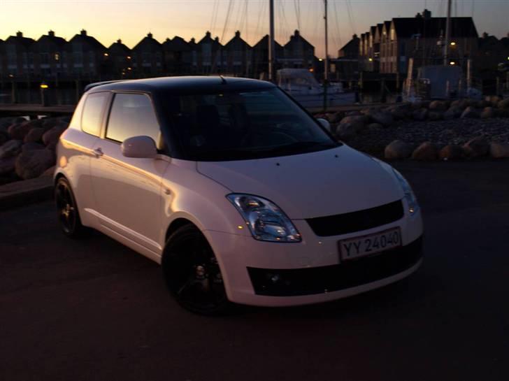 Suzuki swift GL-J billede 8