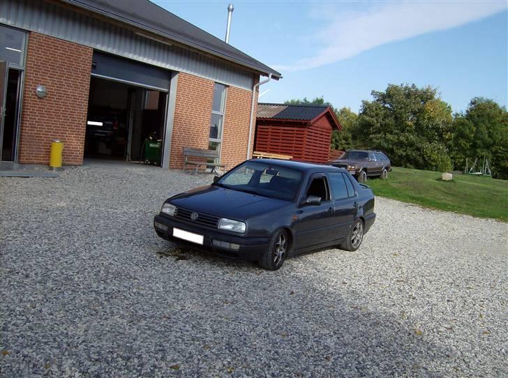 VW Vento 2.0 I GL (Solgt) billede 3