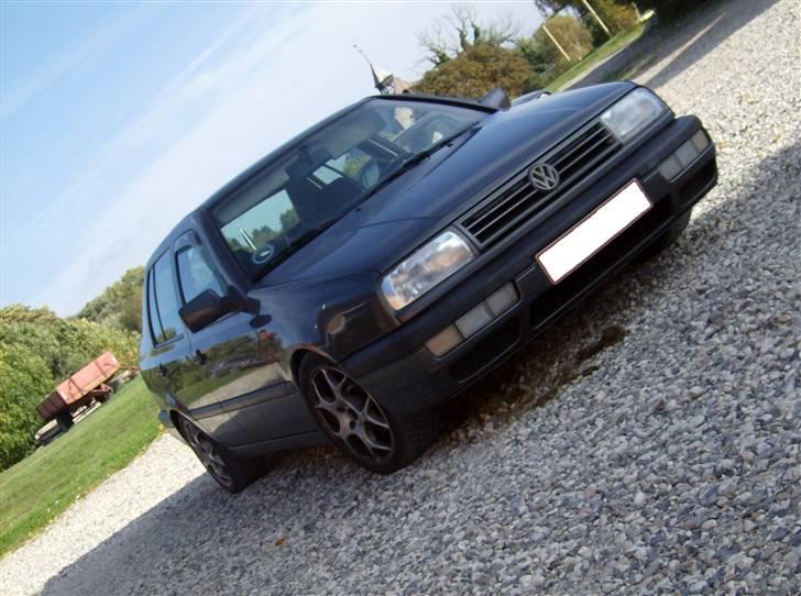 VW Vento 2.0 I GL (Solgt) billede 4