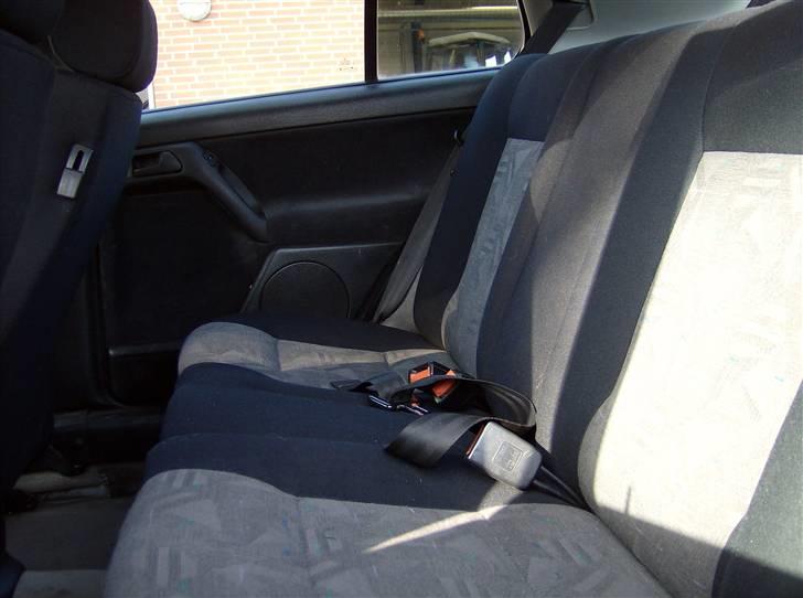 VW Vento 2.0 I GL (Solgt) billede 8