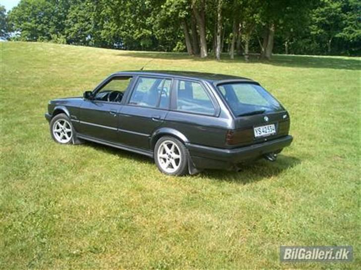 BMW 325i touring  solgt billede 18